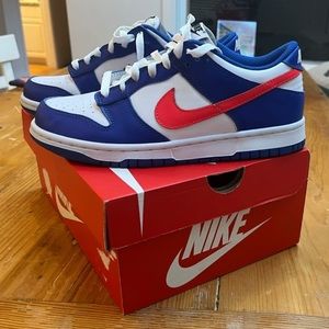 Nike Kids Dunk Low GS Bright
Crimson Game Royal